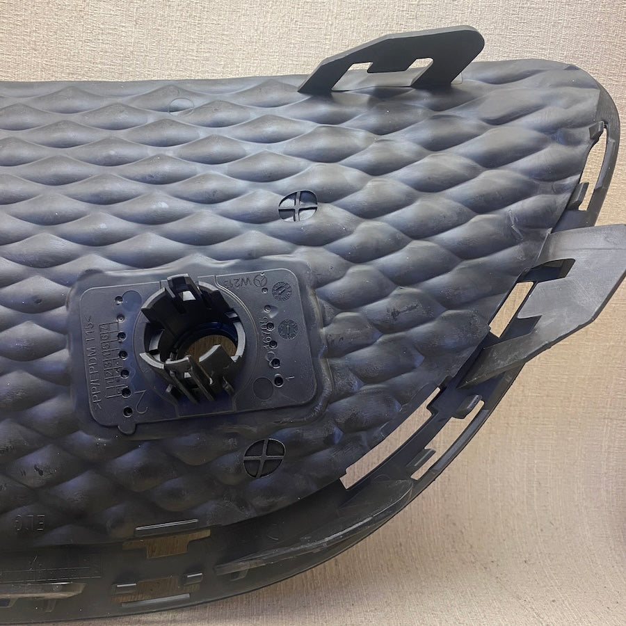 MERCEDES E W213 Ön Tampon Sol Izgara A2138851122