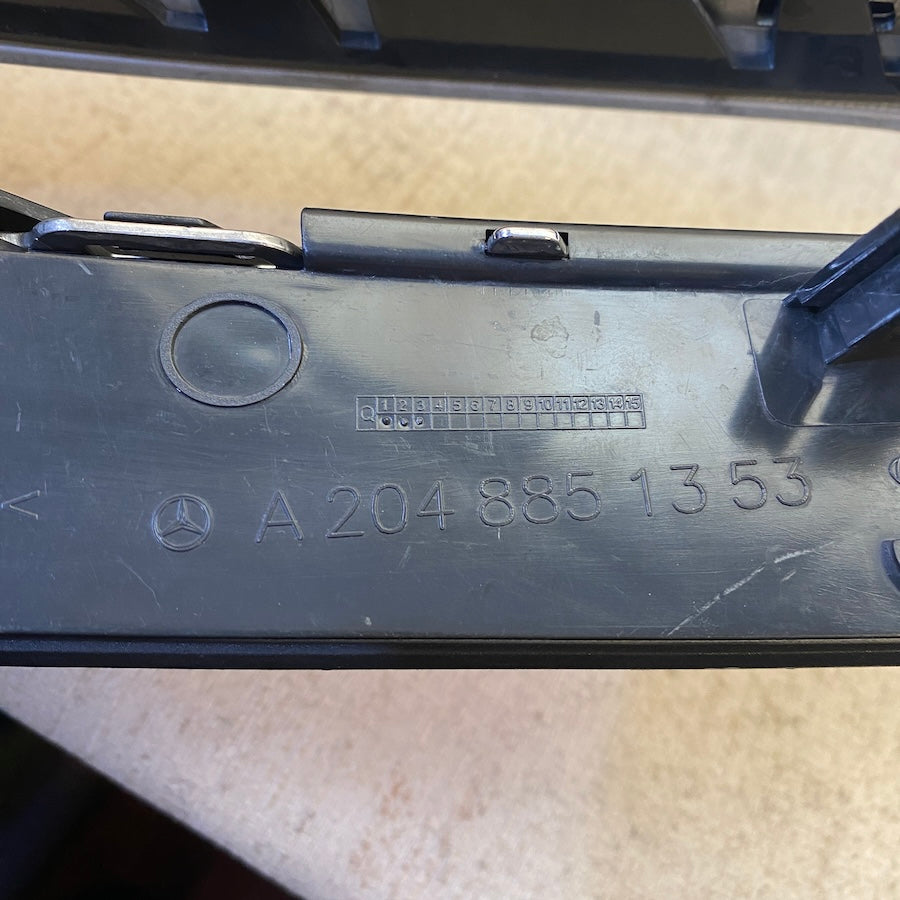 MERCEDES W204 AMG Gündüz Far Kasası A2048851353