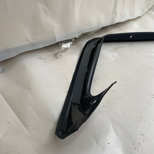 MERCEDES W209 Bagaj Su Tahliye Kapağı A2096930133