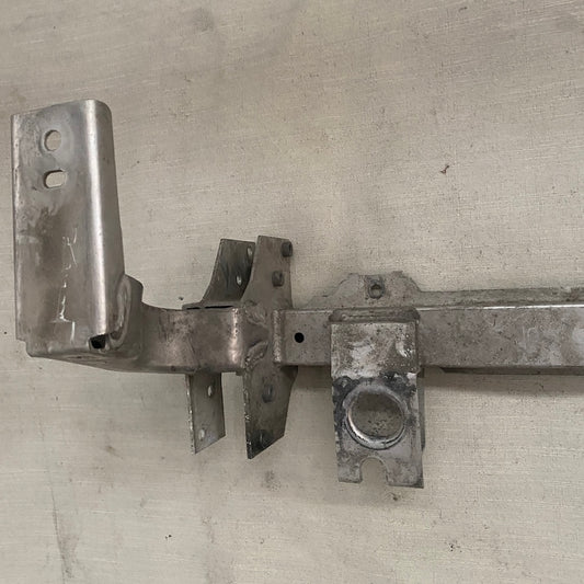 MERCEDES W246 Radyatör Alt Traversi A 246 620 00 19