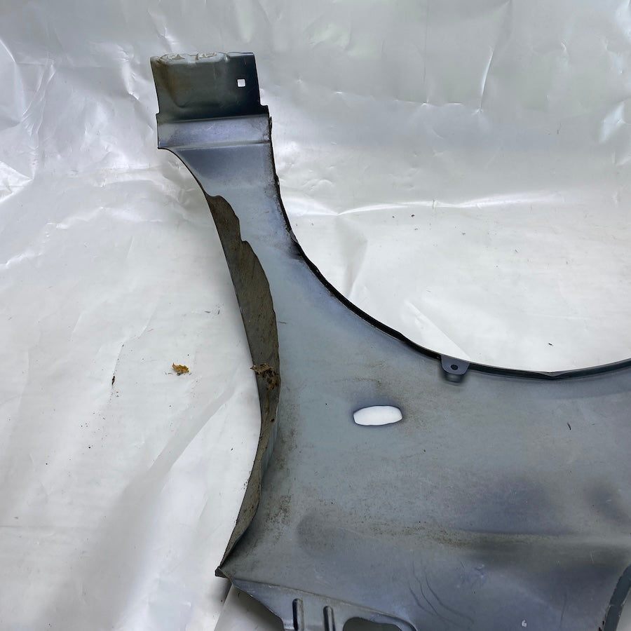 Mazda 2 Ön Çamurluk Orijinal Çıkma 2008-2014