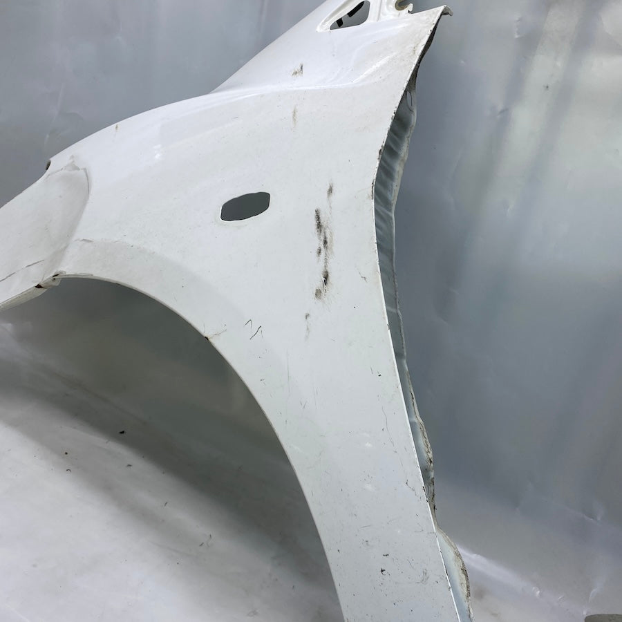 Mazda 2 Ön Çamurluk Orijinal Çıkma 2008-2014