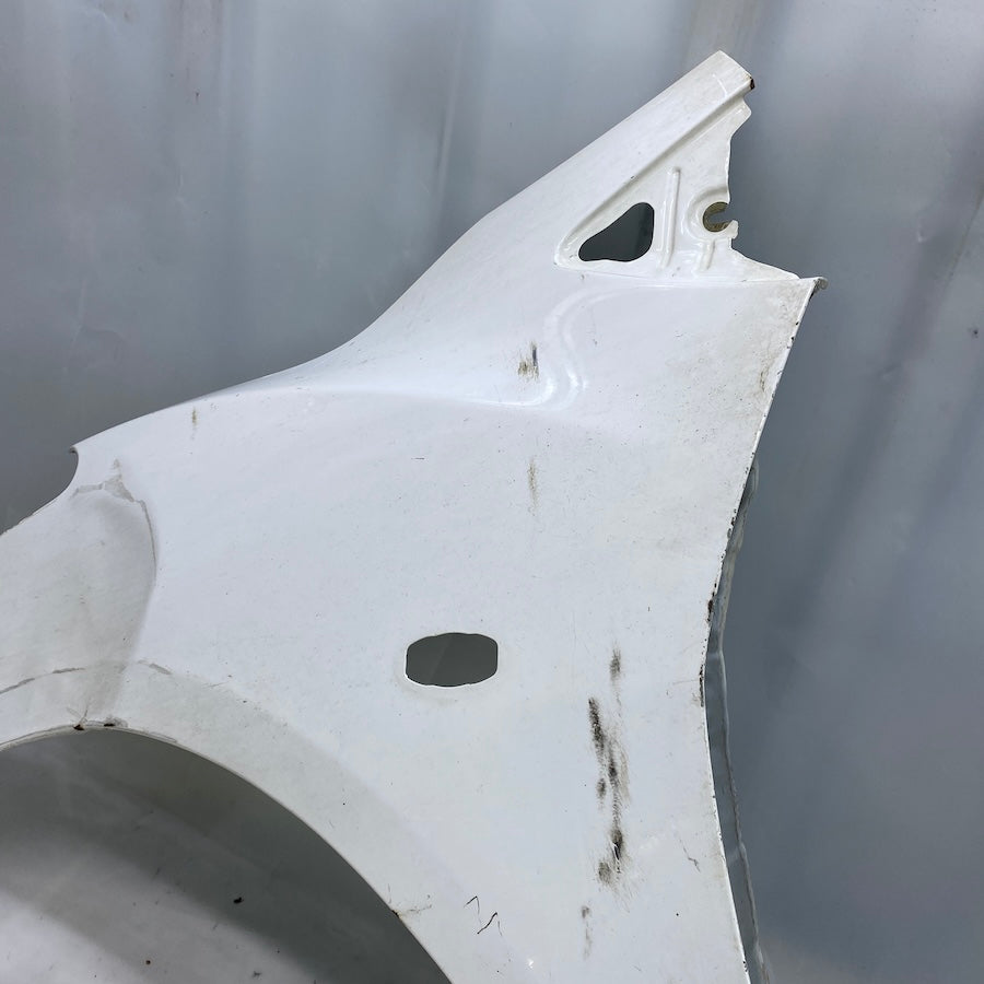 Mazda 2 Ön Çamurluk Orijinal Çıkma 2008-2014