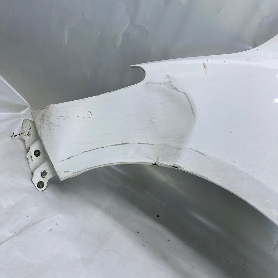 Mazda 2 Ön Çamurluk Orijinal Çıkma 2008-2014