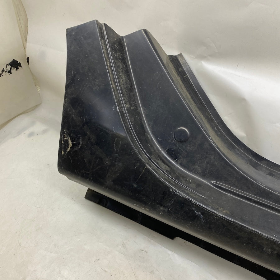 2013-2016 model Mazda 3 arka sağ marşpiyel köşe sacı, sağlam çıkma