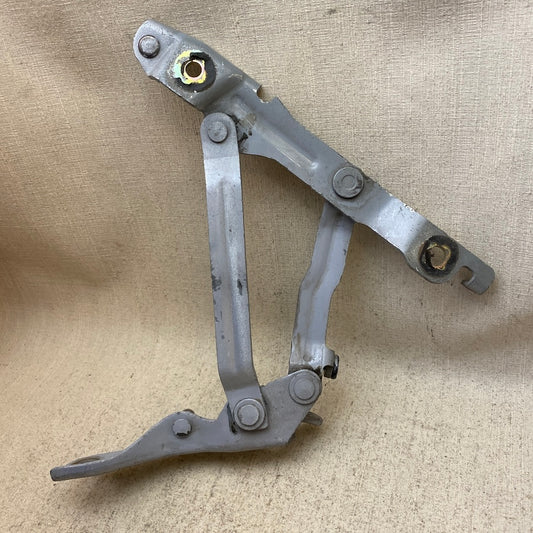 Mazda 3 BK Z6 Bagaj Menteşesi 2004-2009