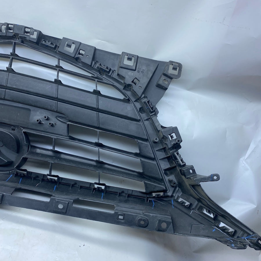 Mazda 3 Ön Panjur Kasası BJS7-50712