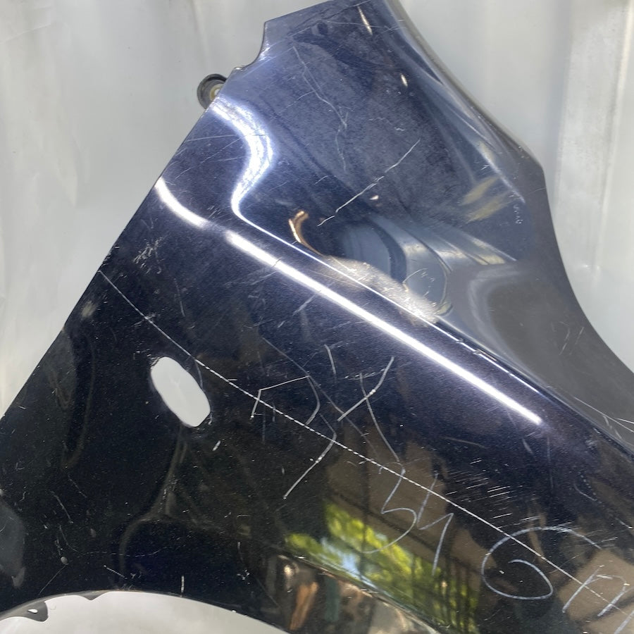 Mazda 3 çıkma sağ ön çamurluk – BBM4-52-111 kodlu, orijinal parça