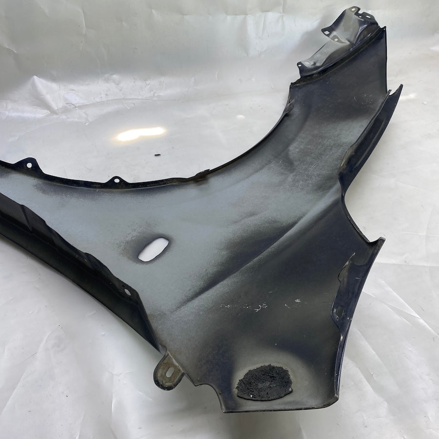 Mazda 3 Sedan Ön Sağ Çamurluk 2009-2013 Orijinal Çıkma