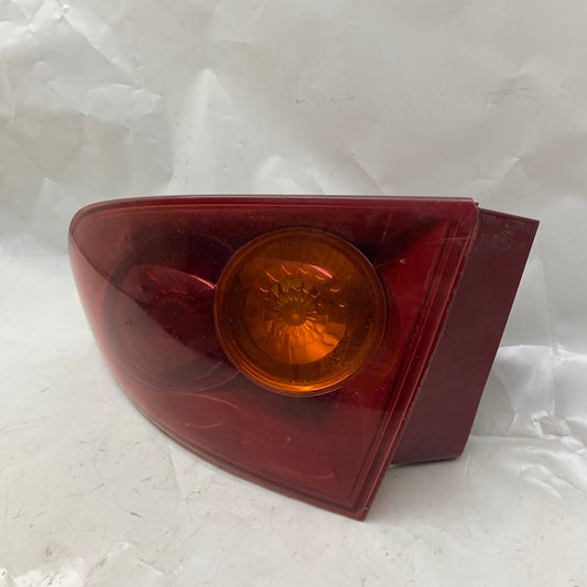 Mazda 3 Sedan Sağ Dış Stop Lambası Orijinal