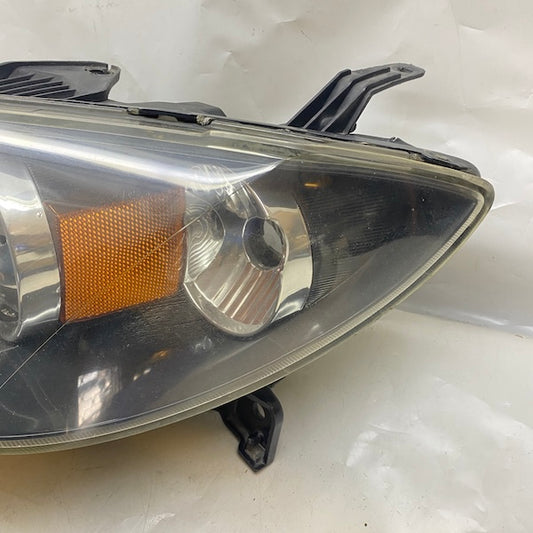 Mazda 3 Sol Far Sedan Orijinal Çıkma En Uygun Oto Parça