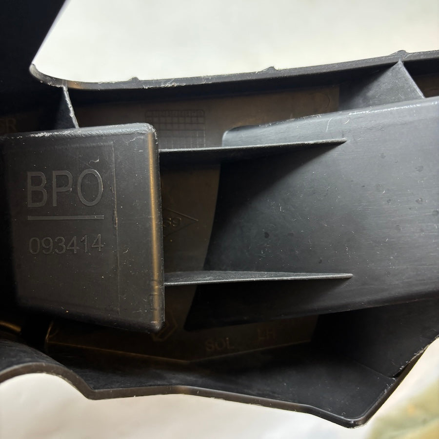 Megane 4 Arka Tampon Braketi Sol / Stop Alt Braketi 850456145R