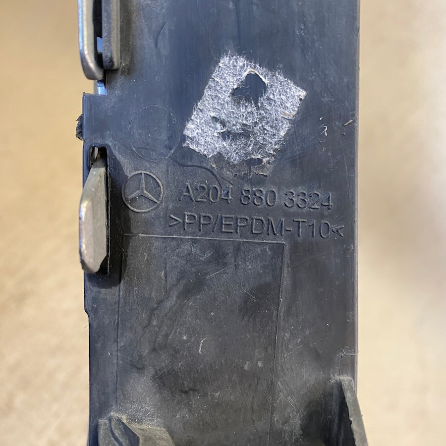 Mercedes-Benz W204 Sis Far Çerçevesi A204 880 3324