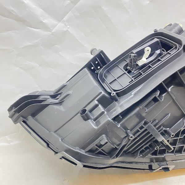 Mercedes A Serisi W118 Sağ Far Full LED 20-24 A1189064000 Çıkma En Uygun Oto Parça