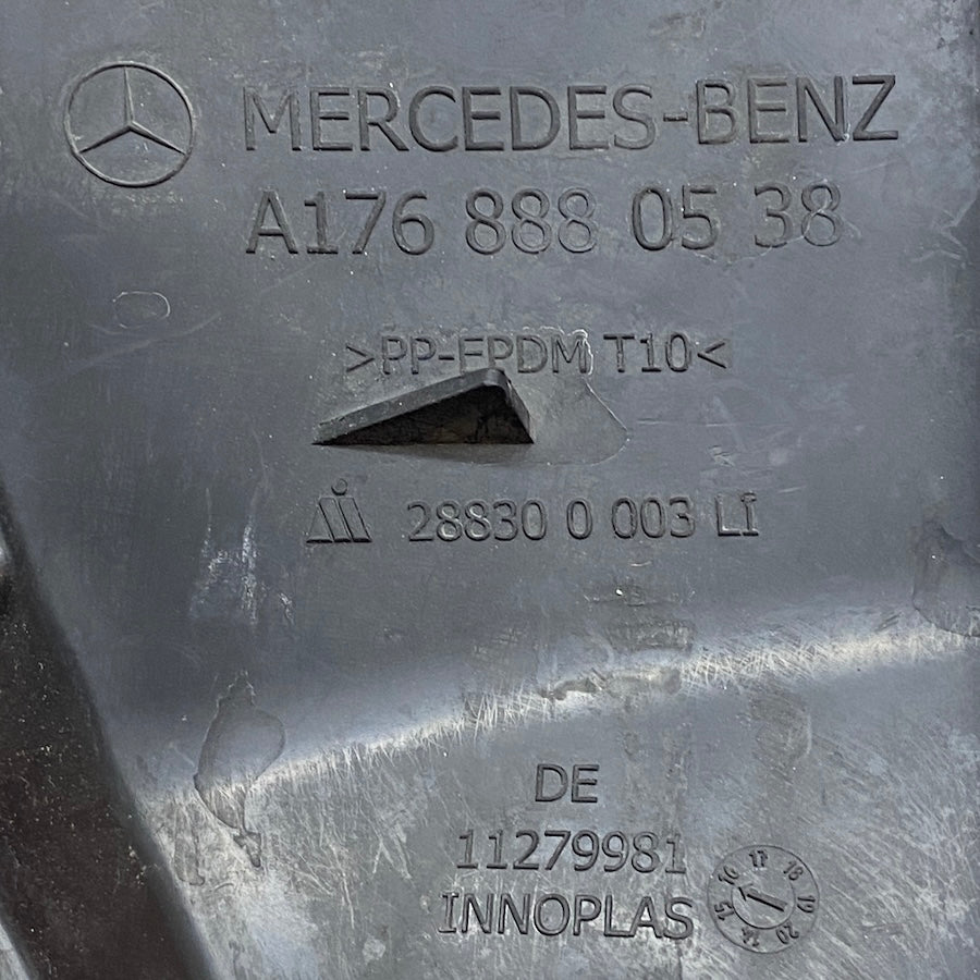 Mercedes A W176 Ön Sol Hava Kanalı A1768880538