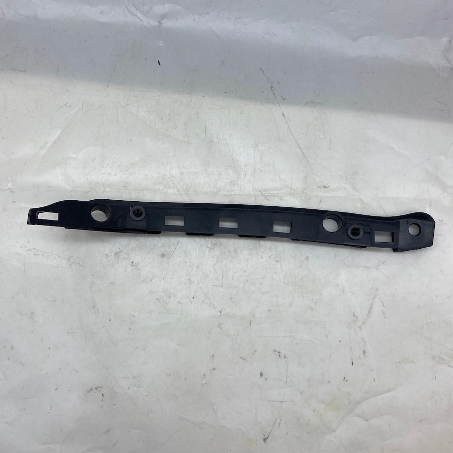 Mercedes B W246 Arka Tampon Braketi Sağ A2468850221