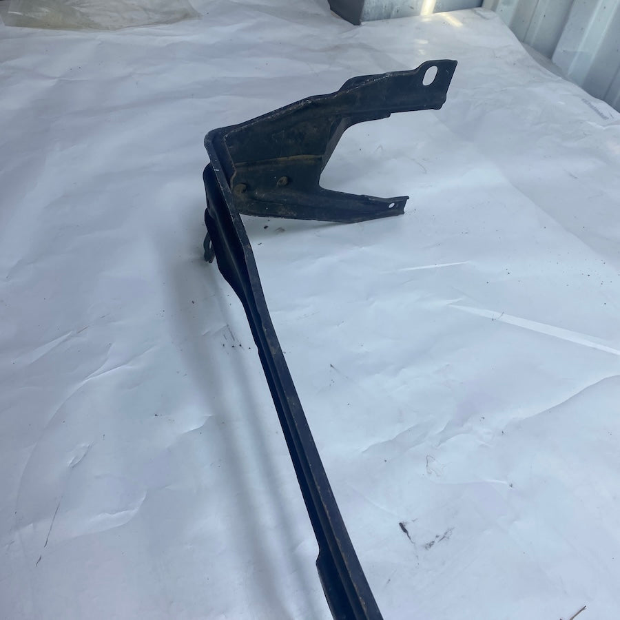 Mercedes CL550 W216 / S Serisi W221 Radyatör Alt Saçı 2007-2014 Orijinal Çıkma
