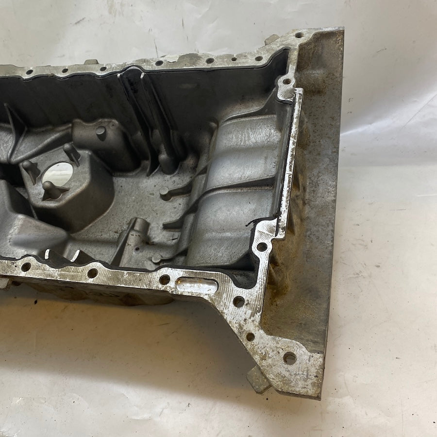 Mercedes CLA-İnfiniti qx30 Yağ Karteli A270 0140000