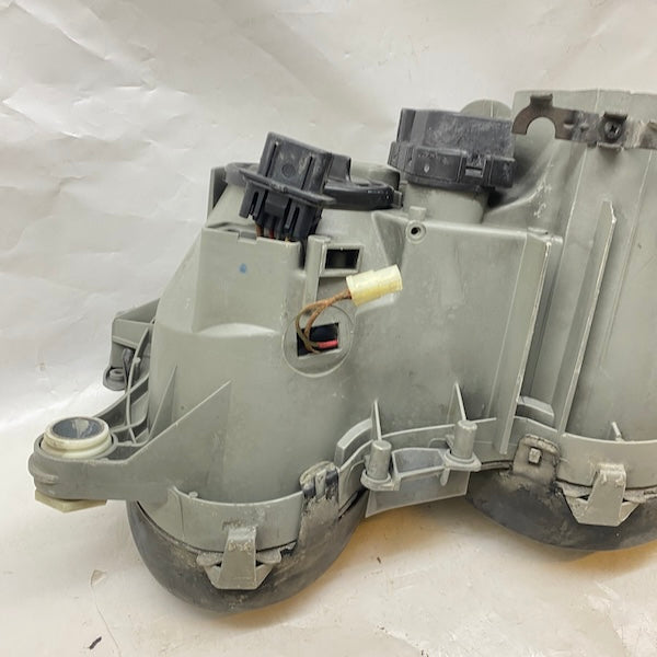 Mercedes CLK W208 Sağ Far 147348-147552 En Uygun Oto Parça