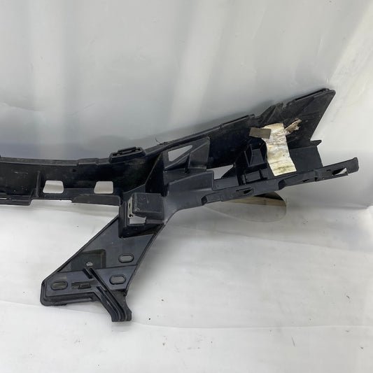 Mercedes C Ön Tampon Braketi A2058853365