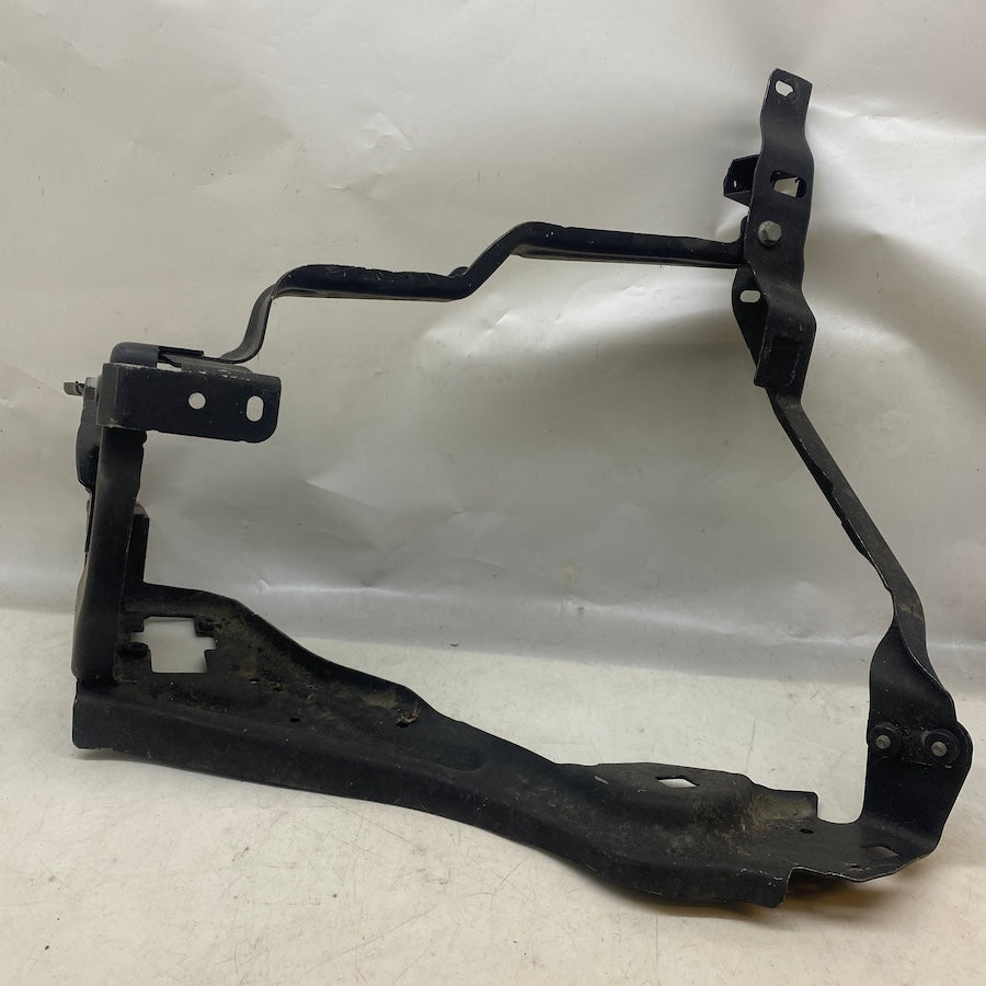 Mercedes C Serisi W204 Far Yuva Sacı A204620593 / A204620594 | Orijinal Çıkma 2007-2014