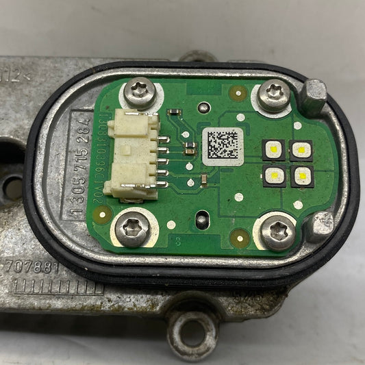 Mercedes C Serisi W205 Far Köşe LED Beyni 1305715284 | Orijinal Çıkma 2014-2020