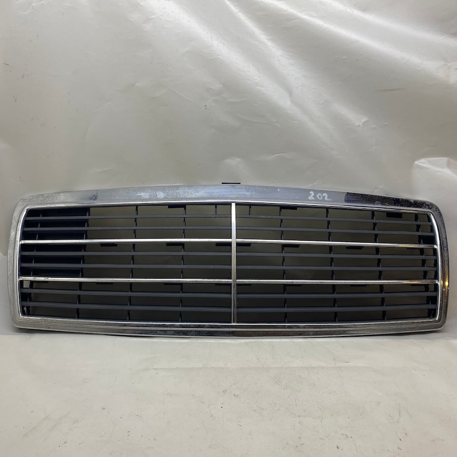 Mercedes C W202 Ön Panjur A2028880323