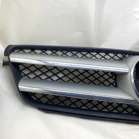 Mercedes C W204 Ön Panjur A2048860160