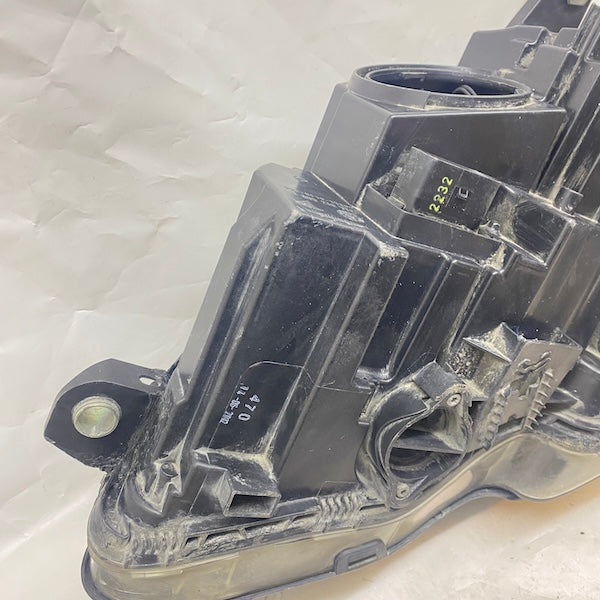 Mercedes C W204 Sağ Far A2048205059 Halojen En Uygun Oto Parça