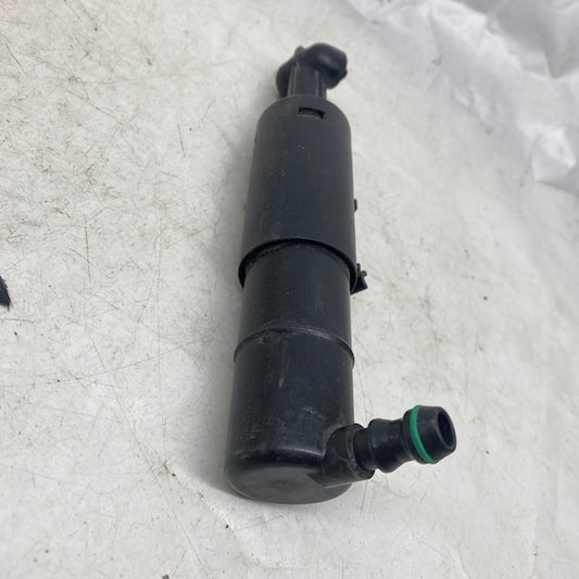 Mercedes C W204 Sağ Far Yıkama Robotu 2007-2014 A2048602847 En Uygun Oto Parça