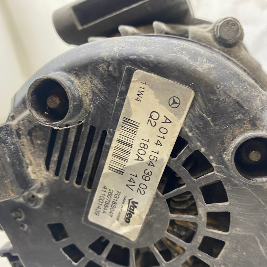 Mercedes C W204 Şarj Dinamosu A0141543902