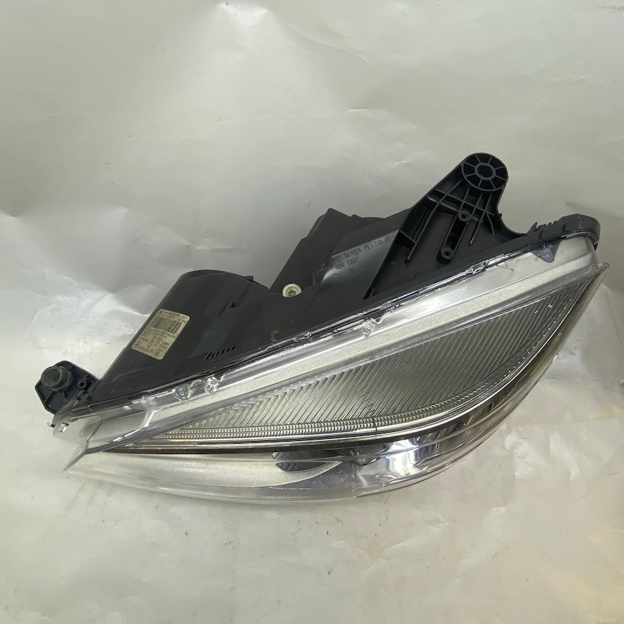 Mercedes C W204 Xenon Sol Far A2048200159
