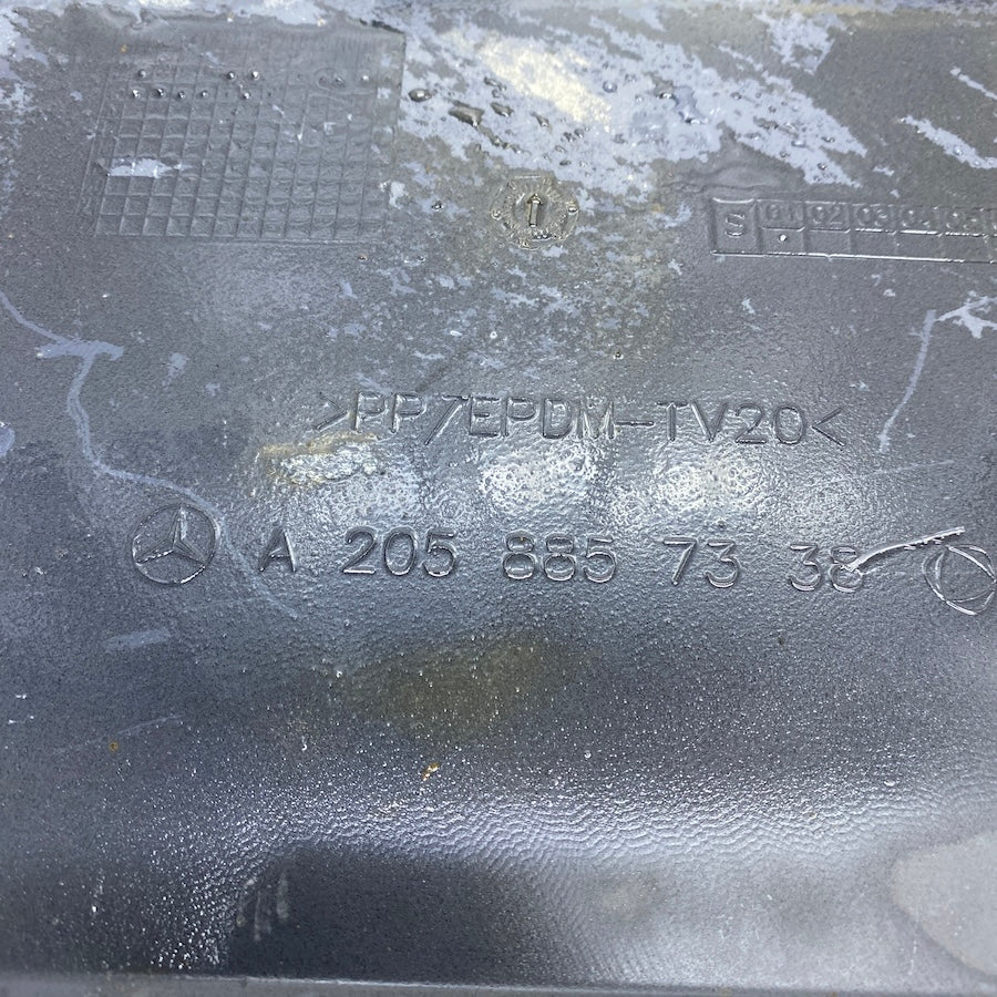 Mercedes C W205 AMG Arka Tampon Alt Eki A2058857338 Orijinal Çıkma