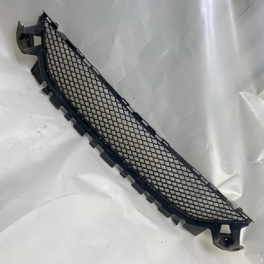 Mercedes C W205 AMG Tampon Orta Izgara A2058852123 Orijinal Çıkma