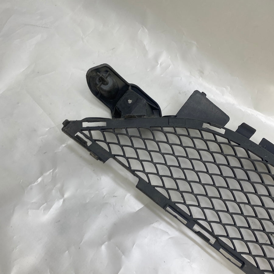 Mercedes C W205 AMG Tampon Orta Izgara A2058852123 Orijinal Çıkma