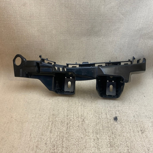 Mercedes C W205 ArkaTampon Braketi Sağ A2058850465