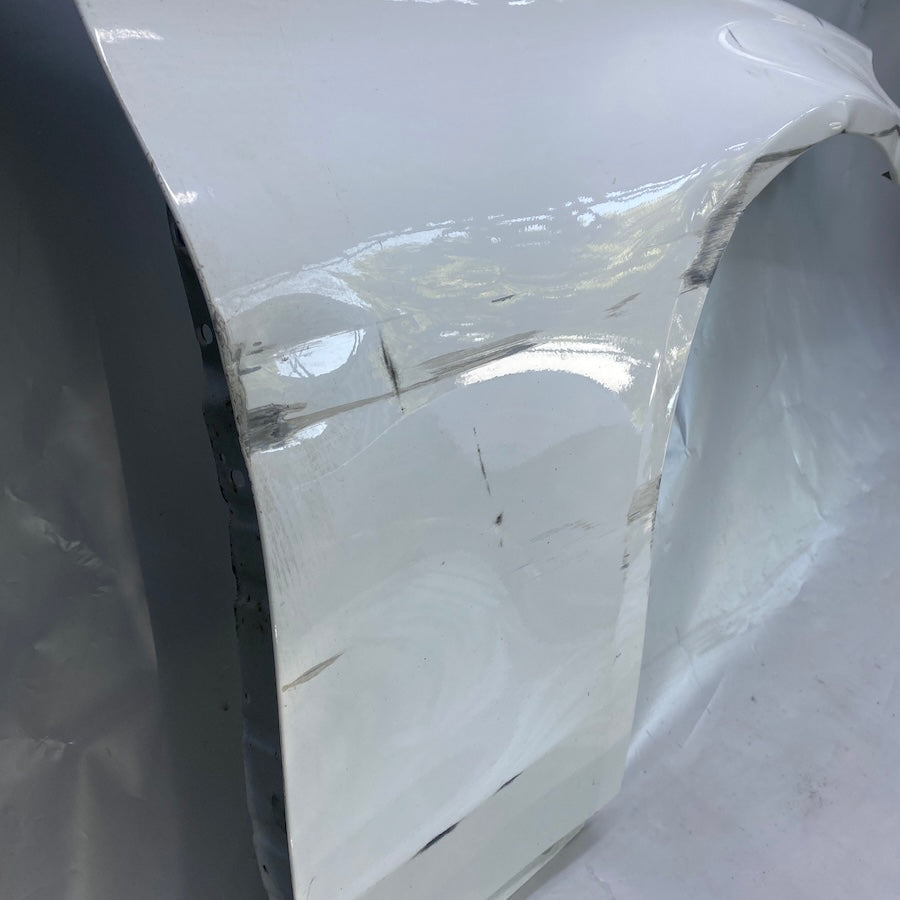 Mercedes C W205 Ön Sağ Çamurluk 2014-2021 Orijinal Çıkma