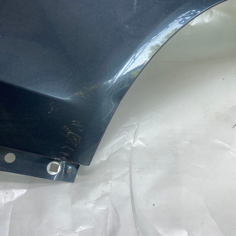 Mercedes C W205 Ön Sağ Çamurluk 2014-2021 Orijinal Çıkma