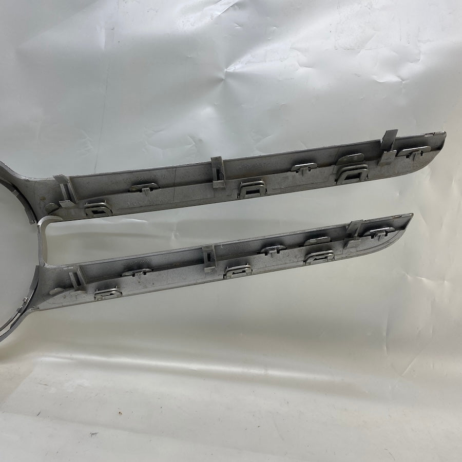 Mercedes C W205 Panjur Çıtası A2058880160 (2013-2017)