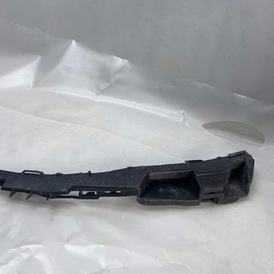 Mercedes C W206 Ön Tampon Alt Braket A2068858101