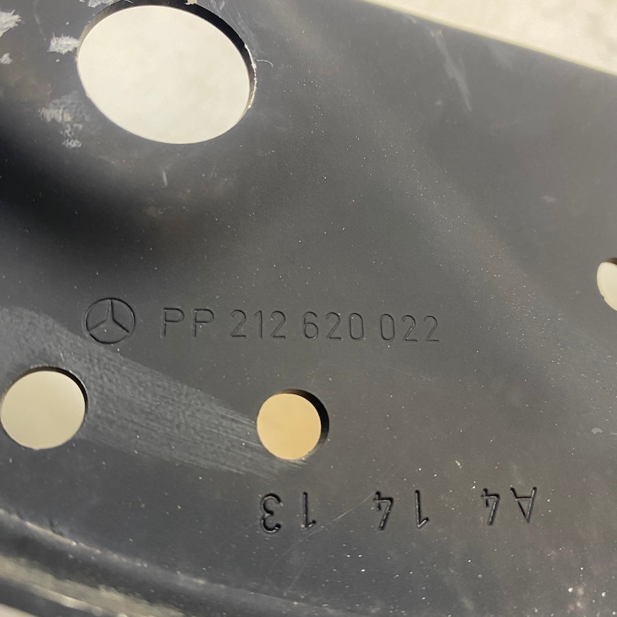 Mercedes E Serisi W212 Far Yuvası A2126200500/A2126200600 | Orijinal Çıkma 2013-2015