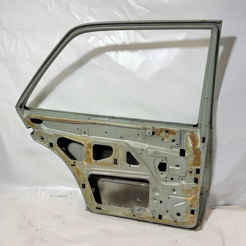 Mercedes E W124 Sol Arka Kapı 1985-1994 Orijinal Çıkma En Uygun Oto Parça