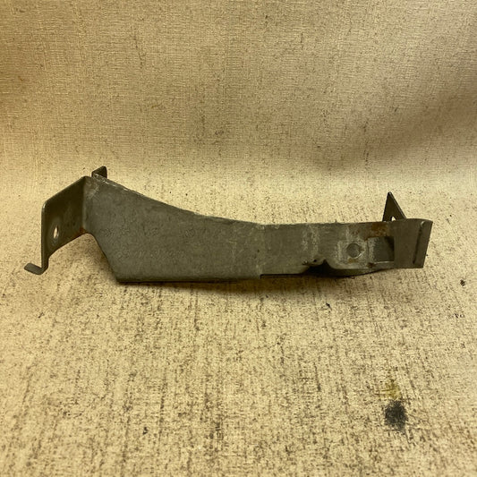 Mercedes E W207 Ön Tampon Sağ Deflektör A2075240240