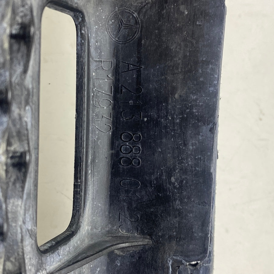 Mercedes E W213 Ön Panjur A2138880123