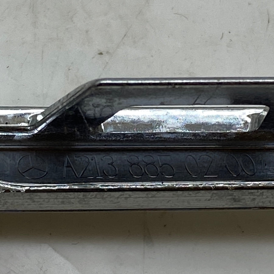 Mercedes E W213 Ön Panjur Çerçeve Nikelajı A2138850200