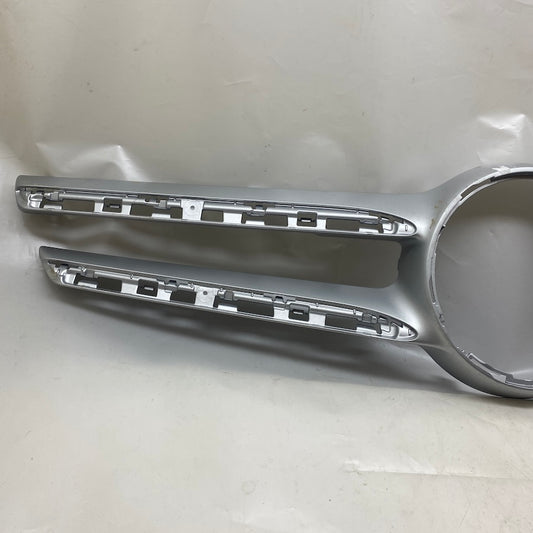 Mercedes E W213 Ön Panjur Çıtası A2138880160