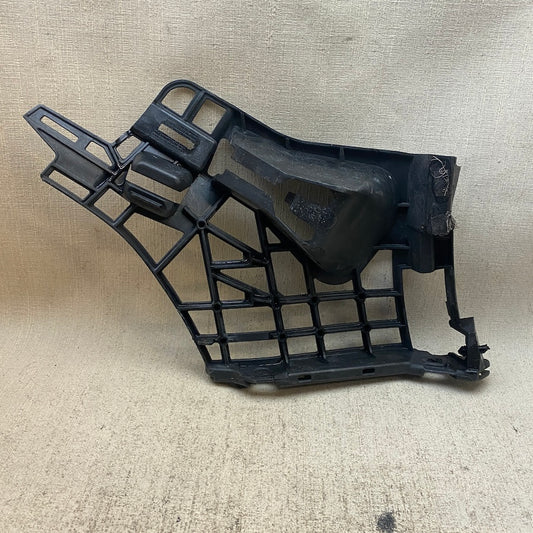 Mercedes GLA X156 Sol Ön Tampon Destek Braketi A1568851521