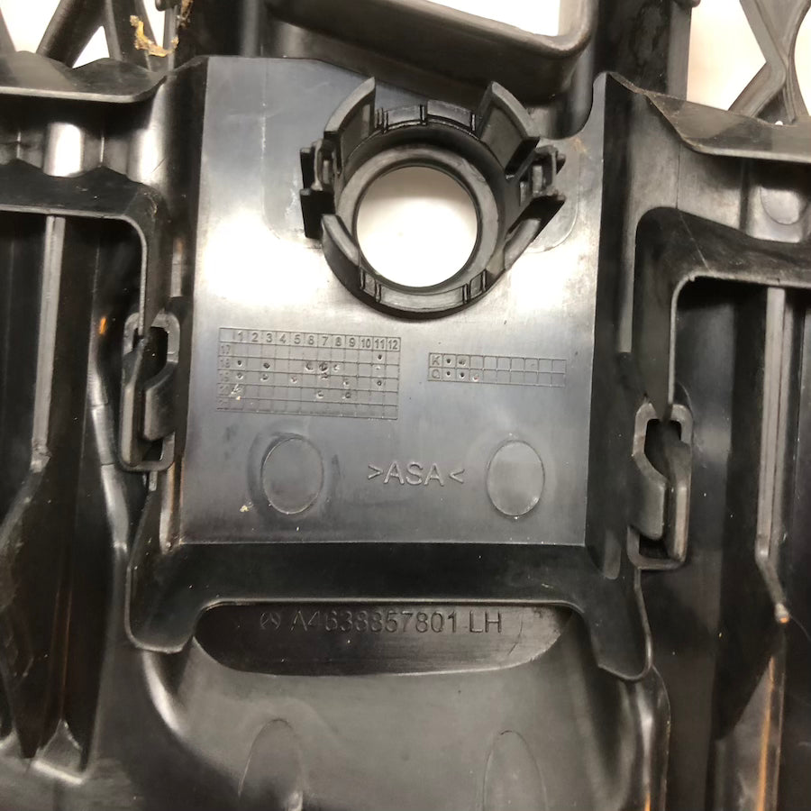 Mercedes G W466 Sol Sis Kapağı A4638857501 - En Uygun Oto Parça