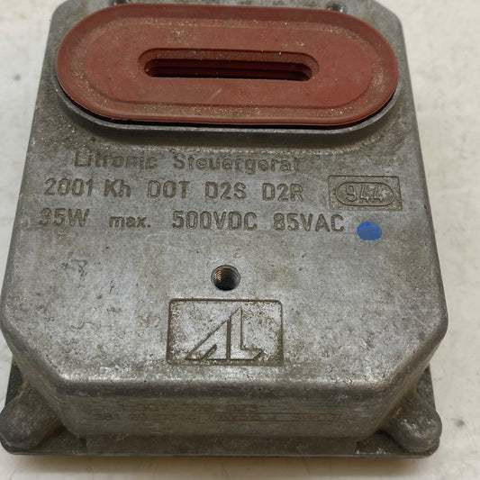 2208208326 kodlu Mercedes xenon far kontrol modülü – W220 kasa için çıkma beyin