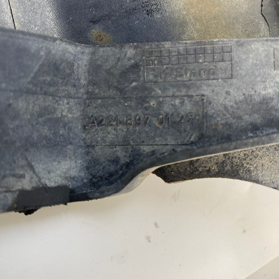 Mercedes S W221 Marşpiyel Kaplaması A221 6900140 - En Uygun Oto Parça